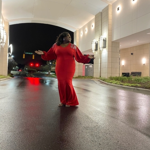 Meet your Posher, Toya - Picture 4 of 5